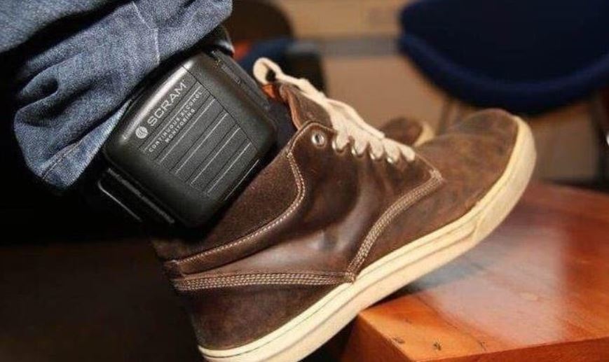 Imagen de la pulsera de tobillo contra el consumo de alcohol
