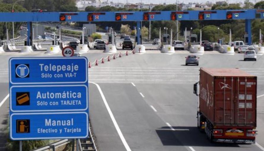 Imagen de El Consejo de Ministros aprueba limitar al 4% la subida de los peajes de las autopistas en 2023