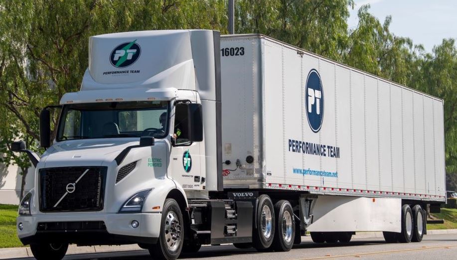 Pedido récord de Maersk de camiones eléctricos Volvo Trucks
