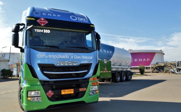 Imagen del primer Iveco a GNL en Chile