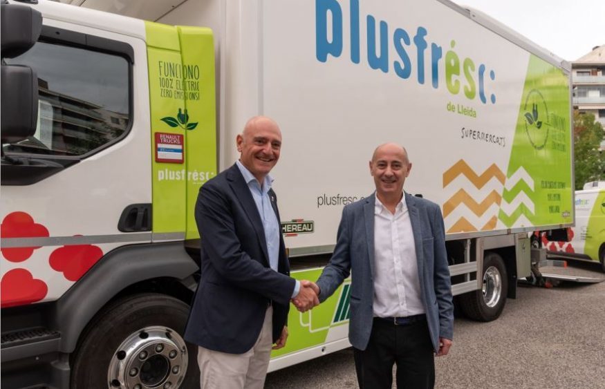 Plusfresc recibe el primer camión 100% eléctrico Renault para la logística urbana de alimentación 