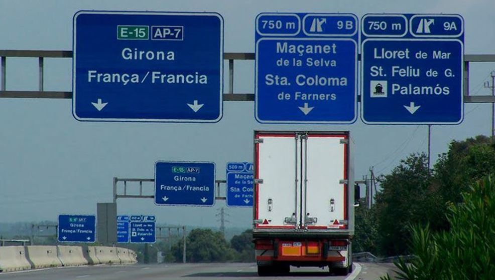 Prohibir circular en domingo, opina Fernando Guillén