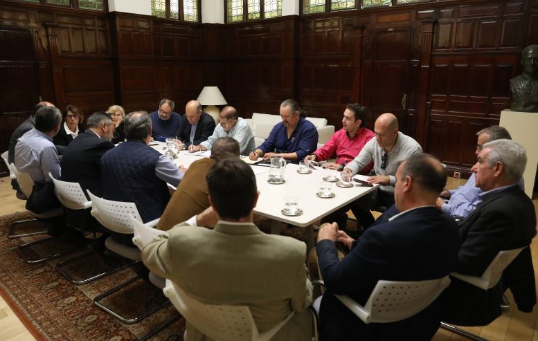 Imagen de la reunión mantenida ayer