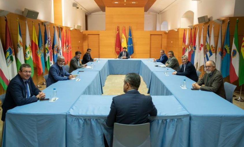 Imagen de la reunión con FROET