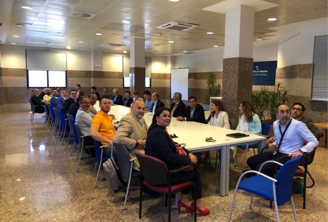 Imagen de los participantes en la reunión mantenida en Algeciras