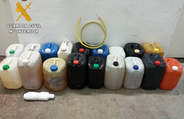 Material incautado por la Guardia Civil.