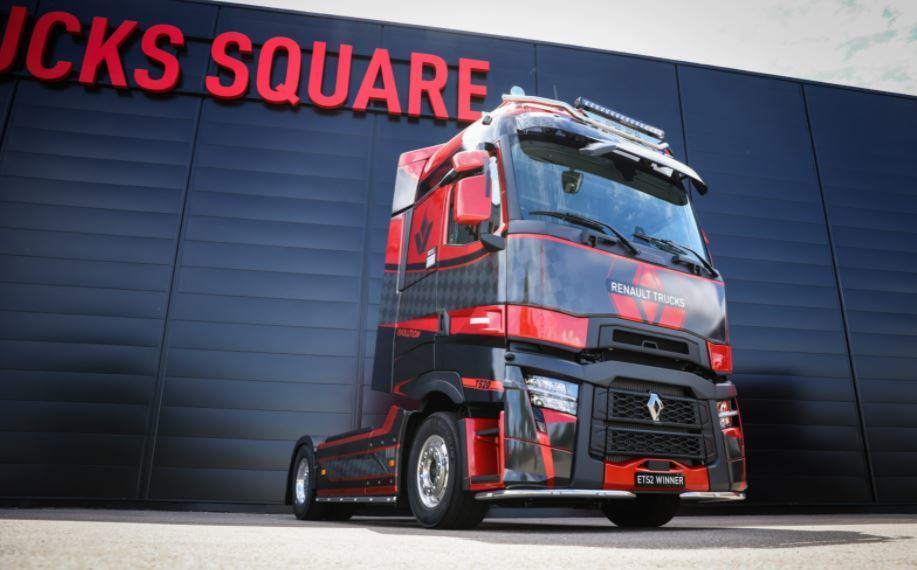Renault Trucks se encontrará con los conductores en las 24 Heures Camions du Mans.