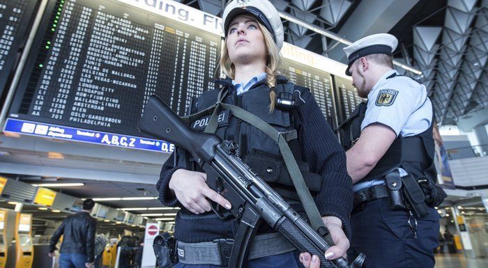 SEGURIDADAEROPUERTOBRUSELAS