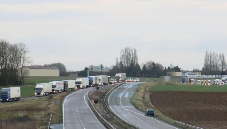 La carretera N-4, foto: Le Parisien.