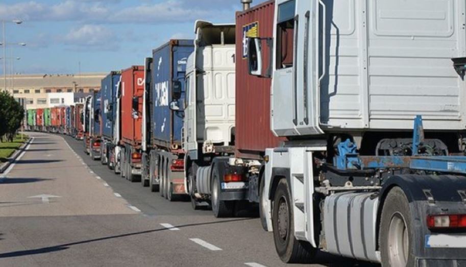 La Plataforma para la Defensa del Sector del Transporte informa sobre la ultima hora de la convocatoria de paro