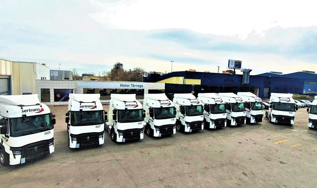 Imagen de los Renault Trucks de la gama T de Sertrans
