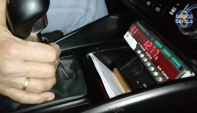 Imagen del funcionamiento del taxímetro trucado.