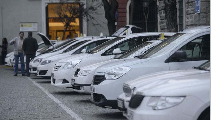 Parada de taxi en Cádiz