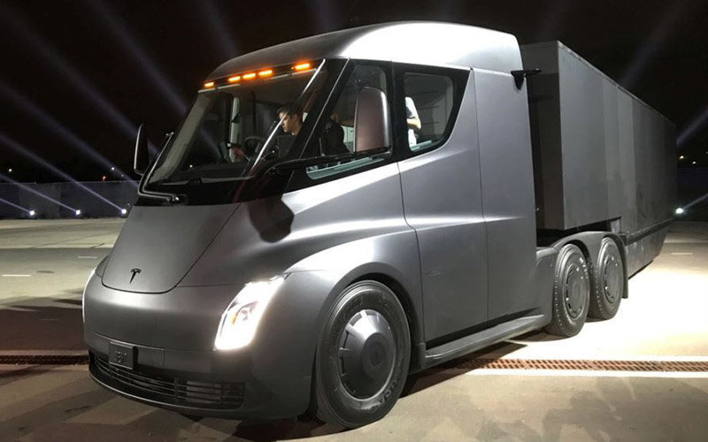 El Tesla Semi no estará en el mercado hasta el 2022