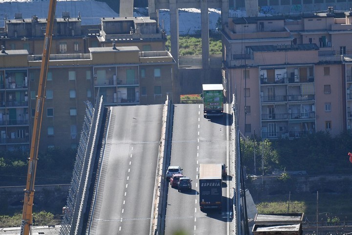 Imagen del puente de Génova