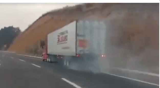 TRAILERSINFRENOS.jpg