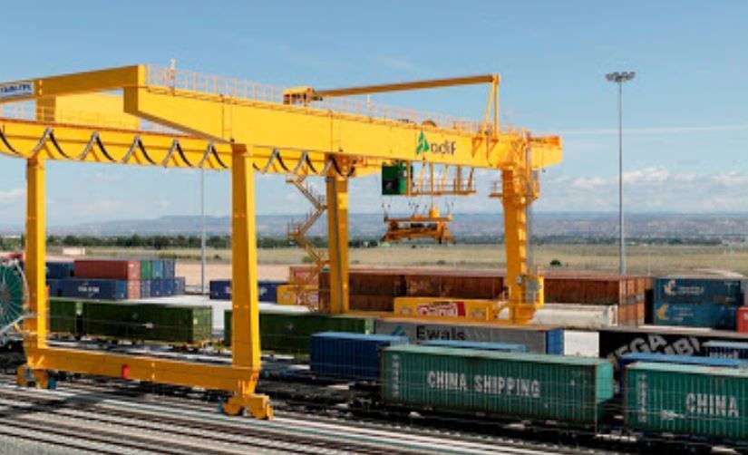 Imagen de la plataforma ferroviaria de Plaza