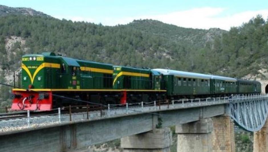 El Tren dels Llacs,