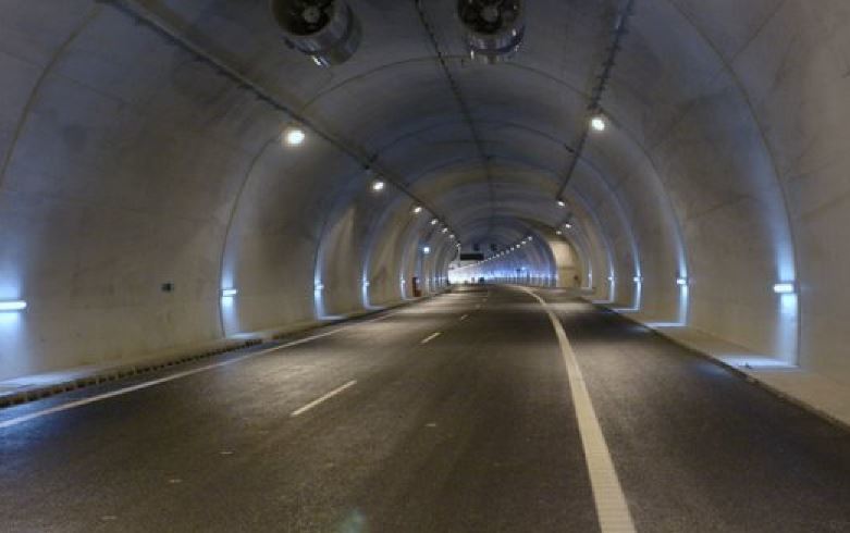 Interior del túnel de Los Yébenes
