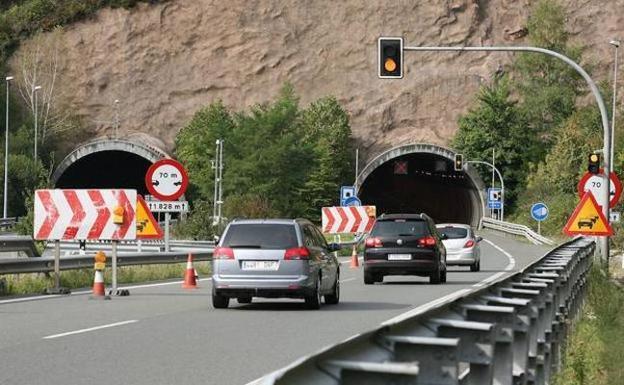 Imagen de archivo de obras en el túnel de Belabieta. / LOBO ALTUNA