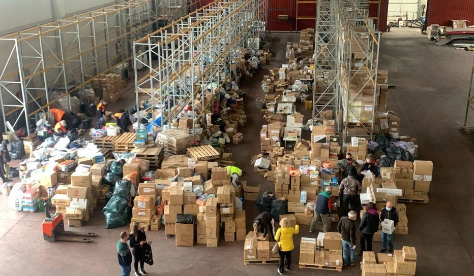Imagen de las donaciones en almacenes de Transleyca