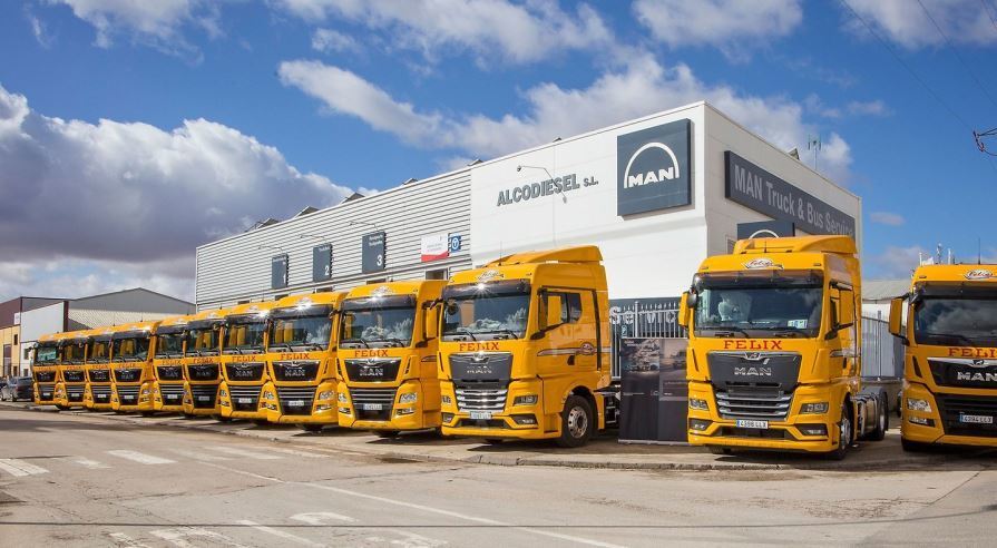 Imagen de las tractoras MAN TGX 18.470