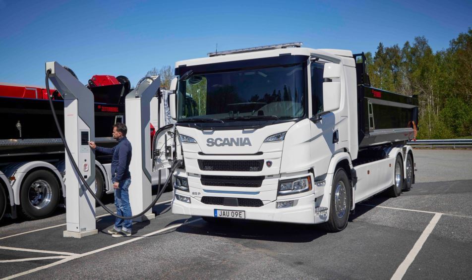 Imagen de TRATON GROUP y la bienvenida a la red de carga para camiones