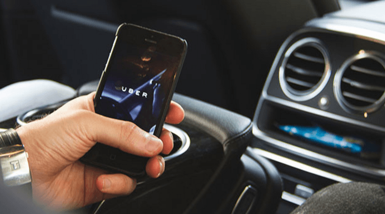 La aplicación de Uber en un telefono móvil