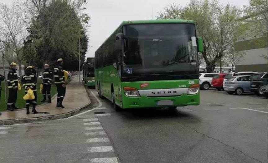 Un autobús de Alsa puesto a disposición de la UME