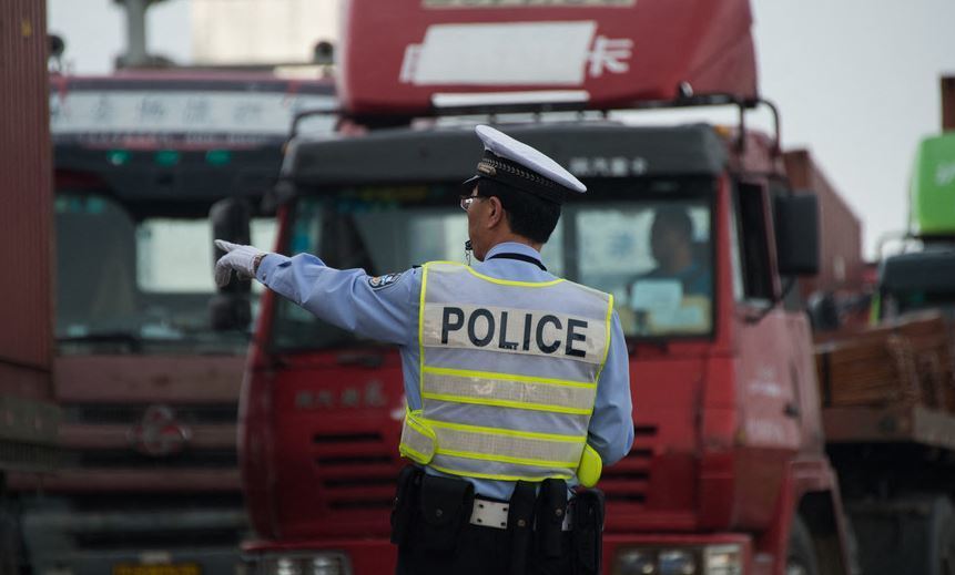 Un camionero se suicida en China por una multa de 256 euros