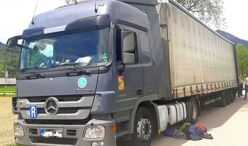Un migrante en el semirremolque que alertó al camionero