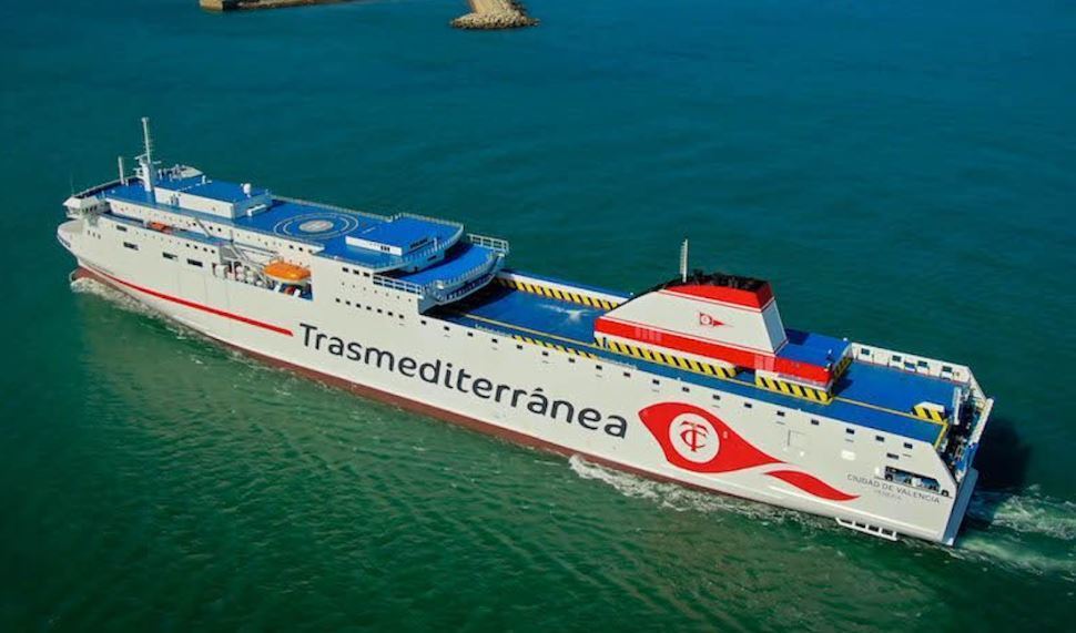 Imagen de El ferry “Ciudad de Valencia” se ha reincorporado a la línea Cádiz-Canarias