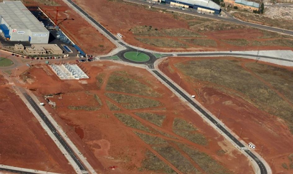 Empresa de transporte carburantes en suelo de Linares