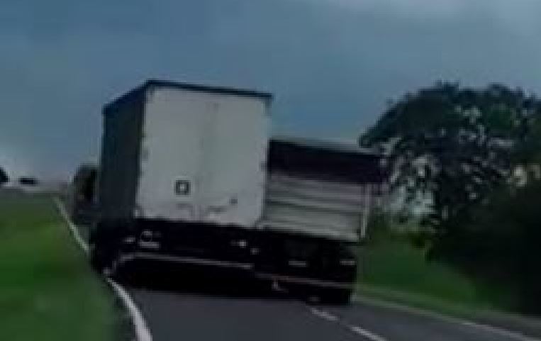 Una "pelea" entre camioneros termina en accidente