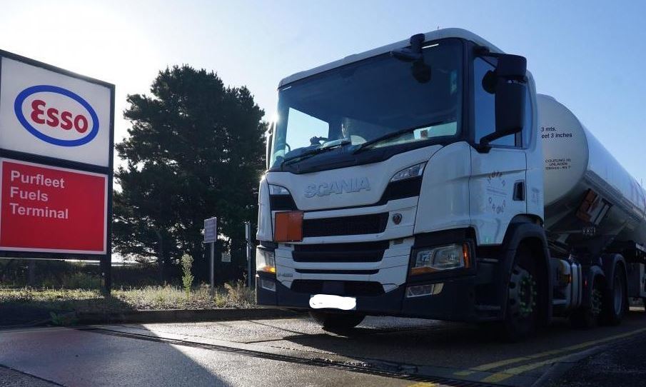 Unite amenaza con una huelga de camioneros en Navidad en Reino Unido