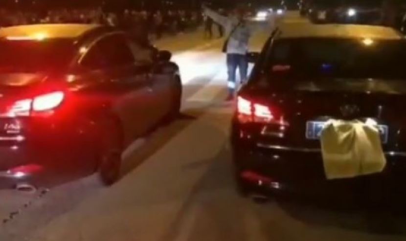 Imagen de los dos coches participantes