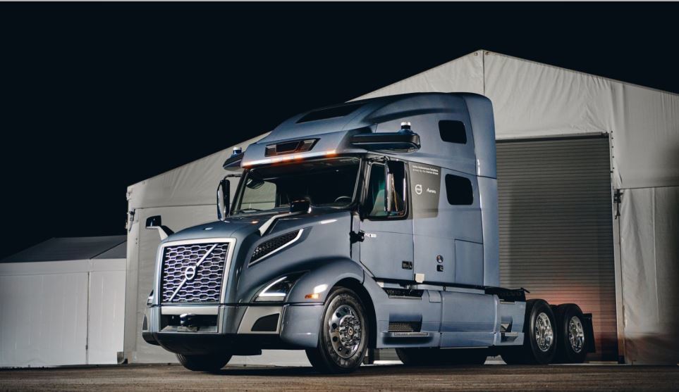 Volvo Autonomous Solutions presenta un prototipo de camión autónomo en América del Norte.