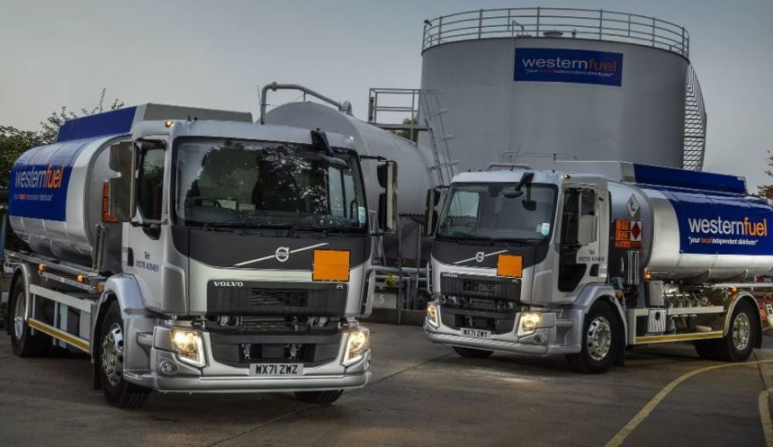 Volvo triunfa en Western Fuel con camiones cisterna FL "robustos y confiables".