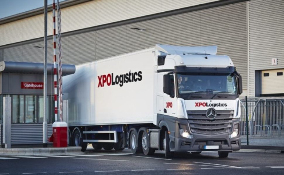 Un camión de XPO Logistics en el Reino Unido