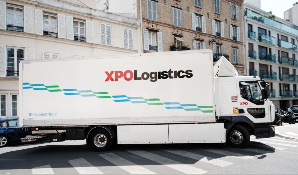 Imagen de XPO incorpora a su flota en Francia 100 camiones eléctricos Renault E-Tech D