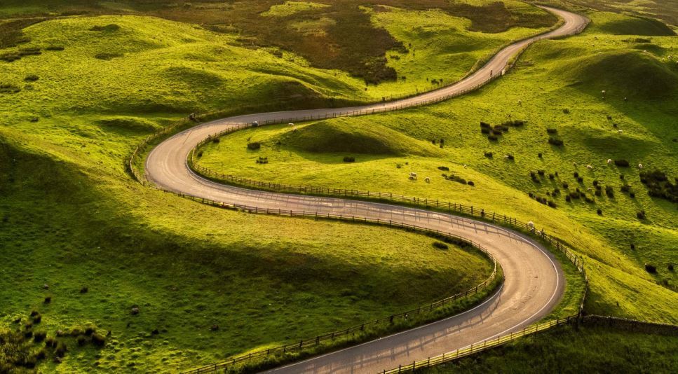 Imagen de una carretera de montaña