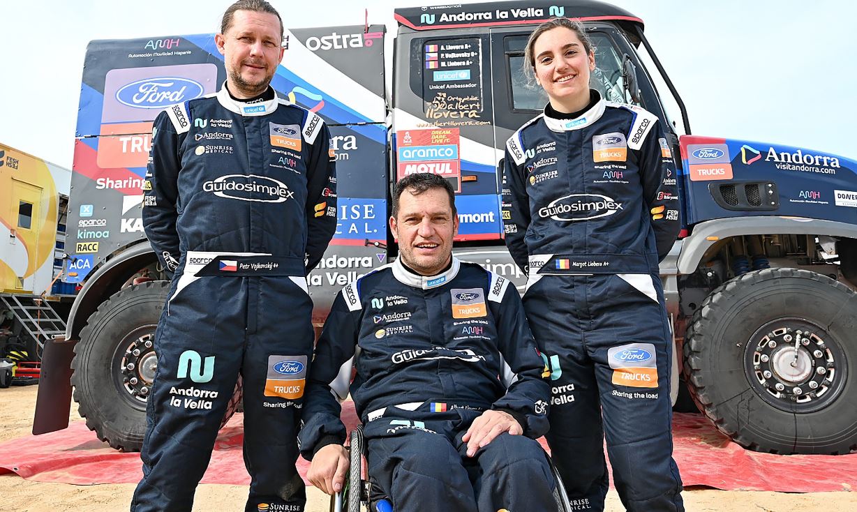 Albert Llover y su equipo
