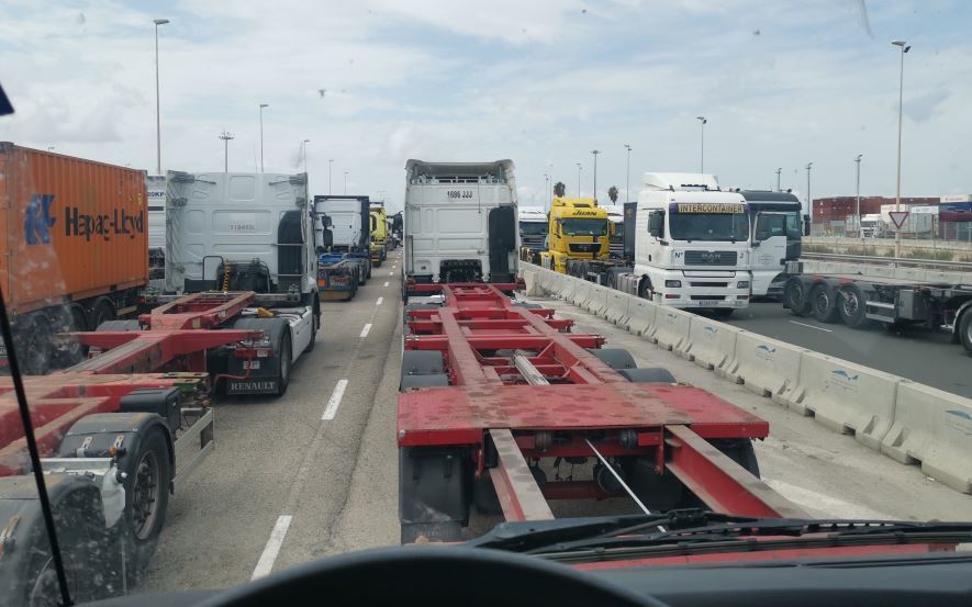 Camiones en el Puerto de Valencia