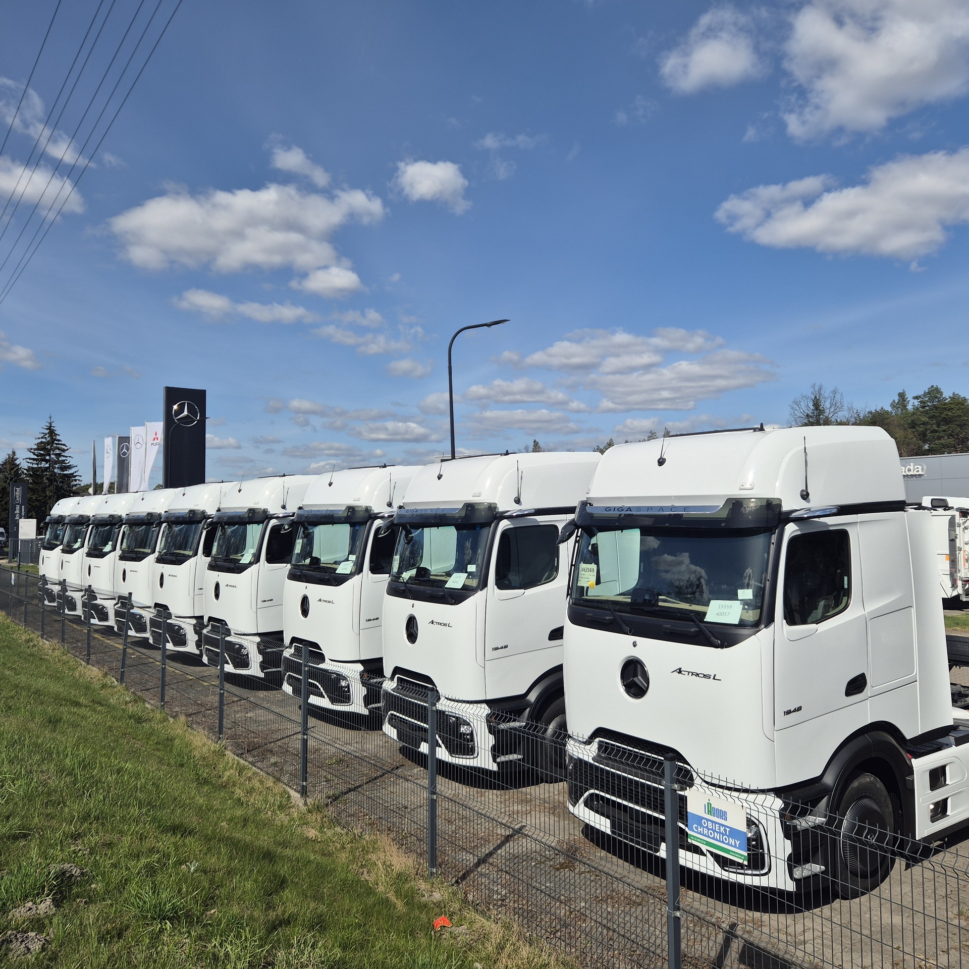 Gran pedido en Polonia: Kawczyński Logistics recibe 75 unidades del último Mercedes-Benz Actros L con ProCabin