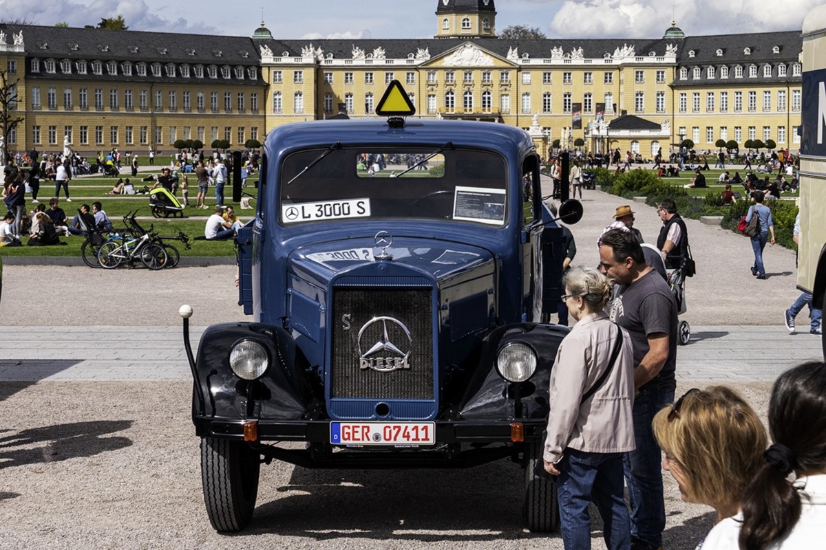 Celebration for Classics in Karlsruhe: Mercedes-Benz Trucks with Vintage Trucks at "Tribute to Carl Benz"