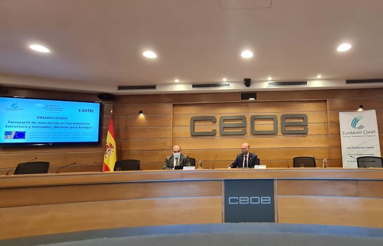 Imagen durante la conferencia