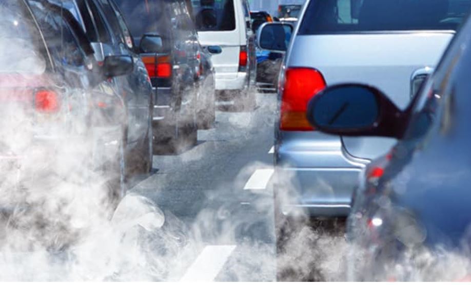 Imagen de los 5 trucos para conducir de manera más eficiente y menos contaminante