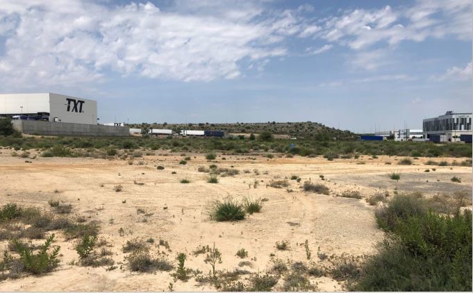 Parcela donde se construirá el nuevo centro logístico de Correos