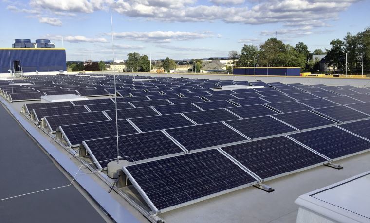 Imagen de una instalación de placas solares