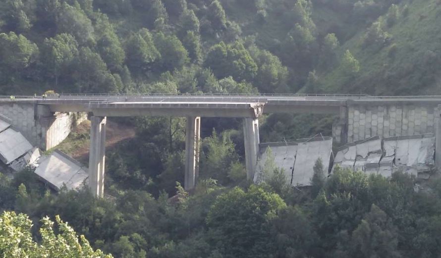 Imagen del derrumbe del viaducto de la A-6